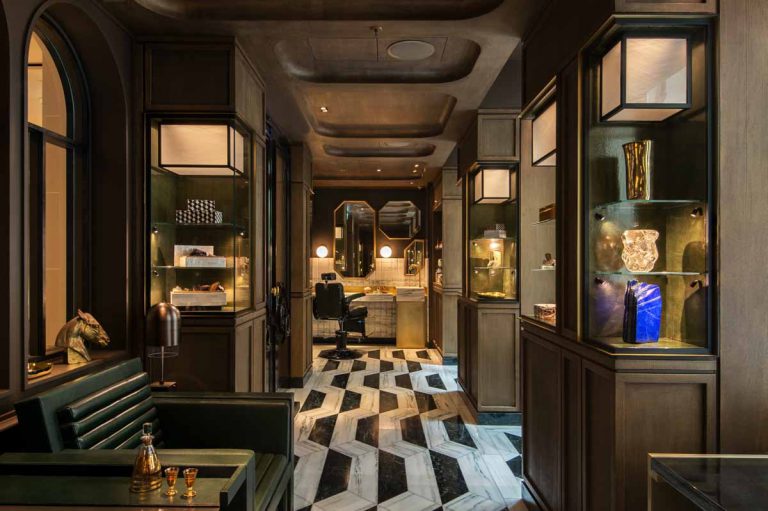La Barbière de Paris, un salon à l’Hôtel Crillon