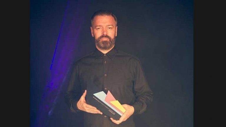 Tom Connell, master Class On Hair Show