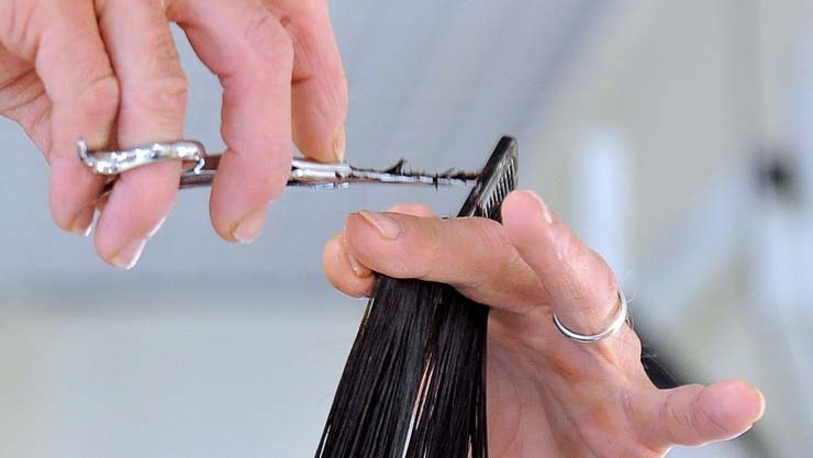 Belgique, la coiffure à domicile et en salon interdite !